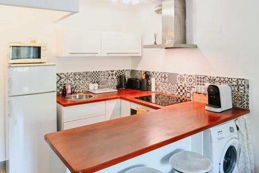 2 Pieces De Charme Au Coeur Du Village De คาบรีส์ ภายนอก รูปภาพ